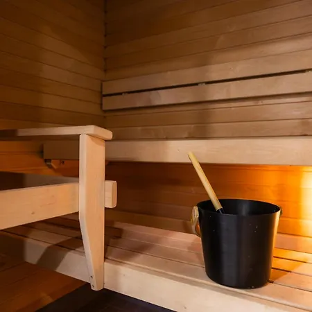 Modern With Sauna & Parking Hall 아파트 *